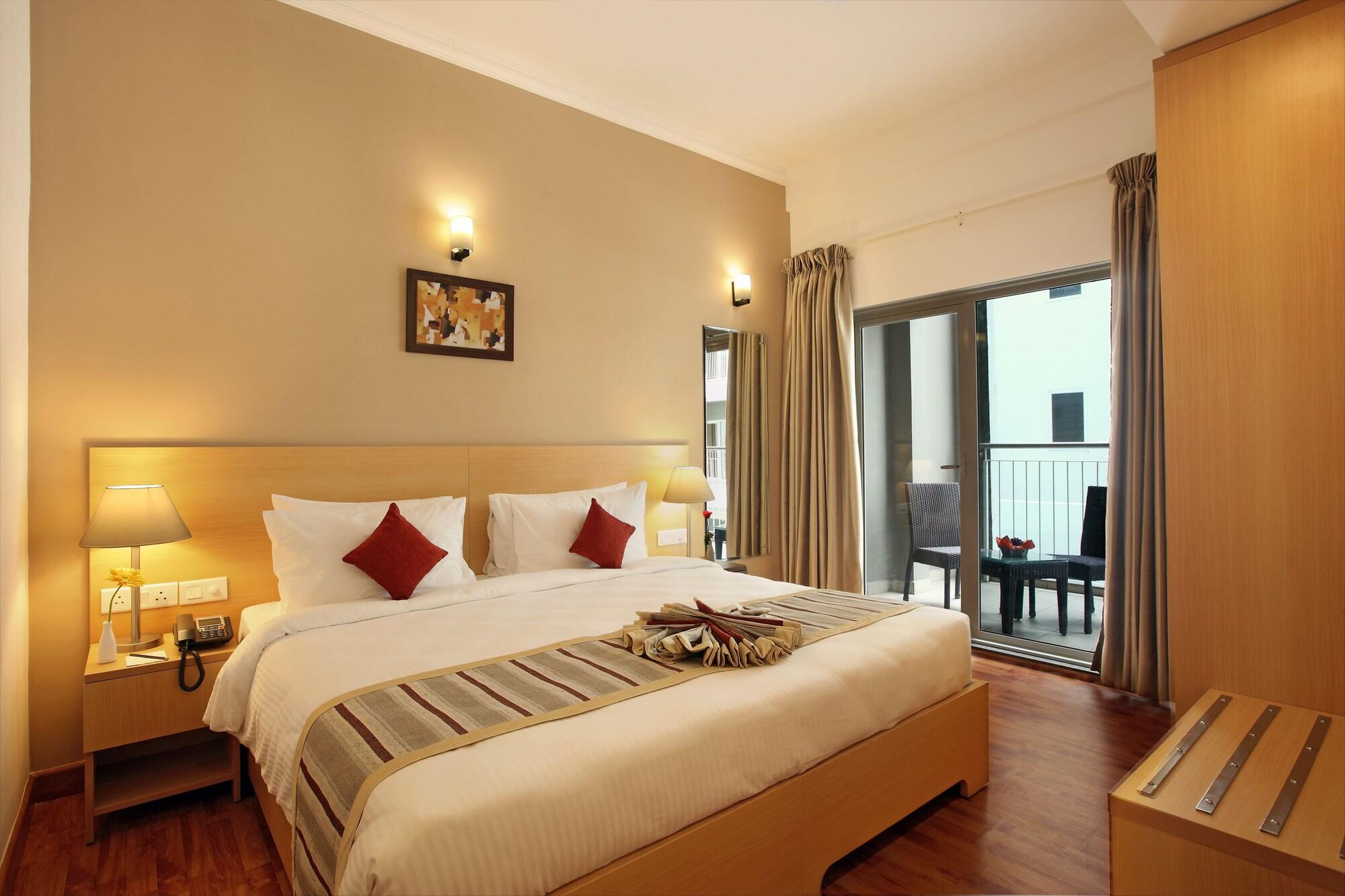 Starlit Suites Bangalore Kammasandra Екстериор снимка