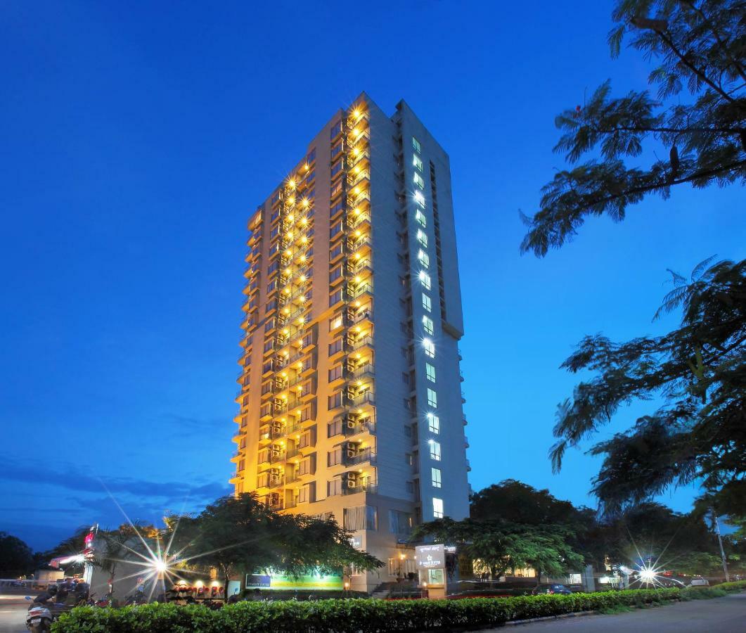 Starlit Suites Bangalore Kammasandra Екстериор снимка