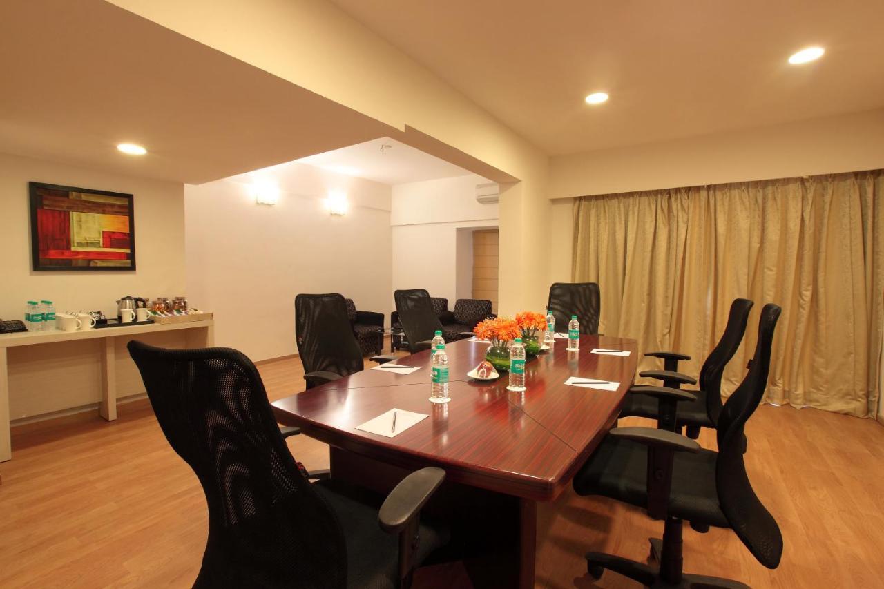 Starlit Suites Bangalore Kammasandra Екстериор снимка